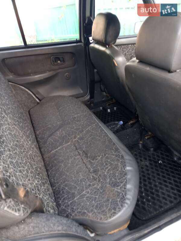 Лифтбек ЗАЗ 1103 Славута 2003 в Переяславе