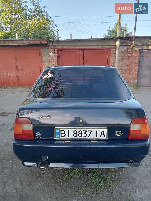 Ліфтбек ЗАЗ 1103 Славута 2004 в Лубнах