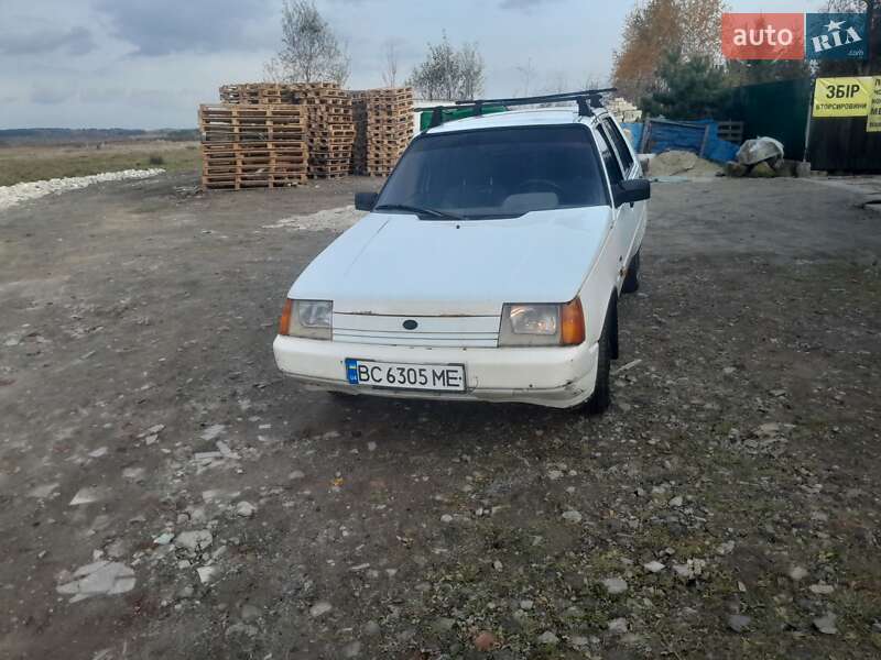 Ліфтбек ЗАЗ 1103 Славута 2002 в Городку