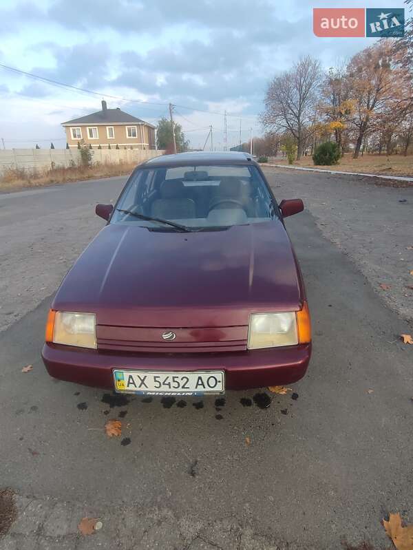 Лифтбек ЗАЗ 1103 Славута 2006 в 
