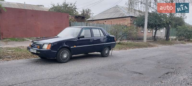 Лифтбек ЗАЗ 1103 Славута 2005 в 
