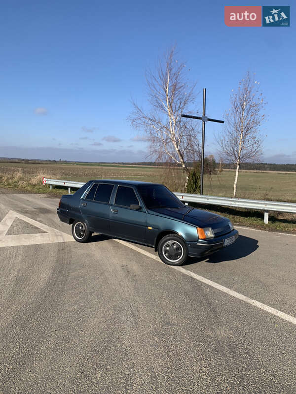 Ліфтбек ЗАЗ 1103 Славута 2005 в Городку