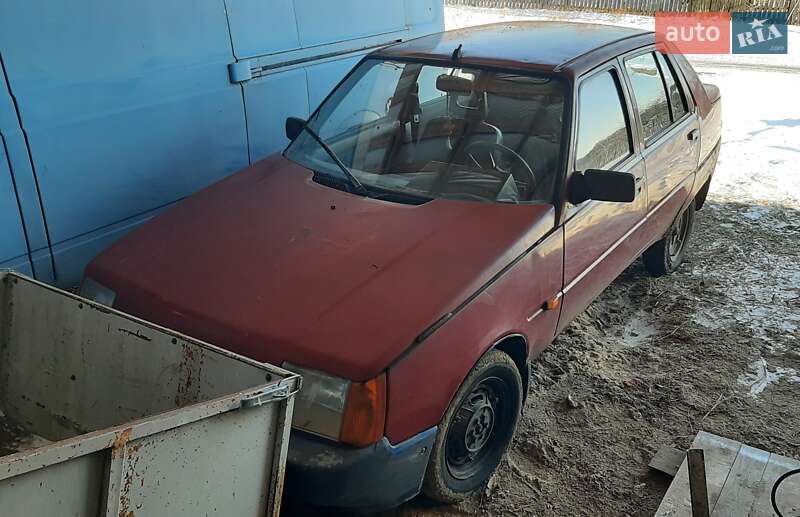 Лифтбек ЗАЗ 1103 Славута 2000 в Киеве фото 2 Лифтбек ЗАЗ 1103 Славута 2000 в Киеве