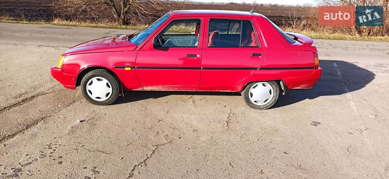 Лифтбек ЗАЗ 1103 Славута 2004 в Здолбунове фото 3 Лифтбек ЗАЗ 1103 Славута 2004 в Здолбунове