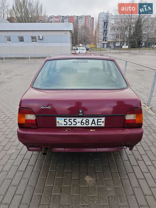 Лифтбек ЗАЗ 1103 Славута 2004 в Днепре