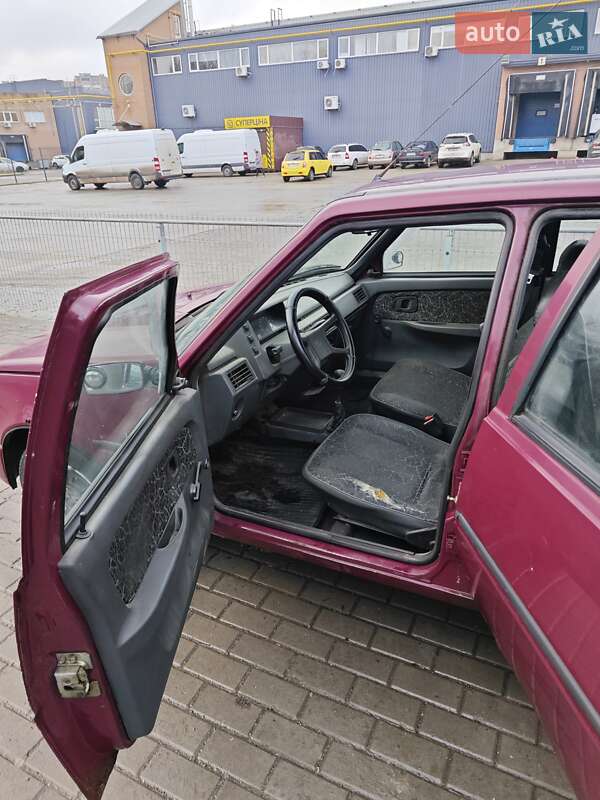 Лифтбек ЗАЗ 1103 Славута 2004 в Днепре