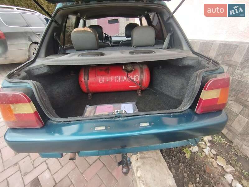 Ліфтбек ЗАЗ 1103 Славута 2000 в Тернополі