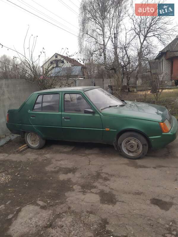 Лифтбек ЗАЗ 1103 Славута 2003 в Нежине