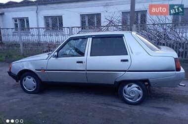 Лифтбек ЗАЗ 1103 Славута 2004 в 