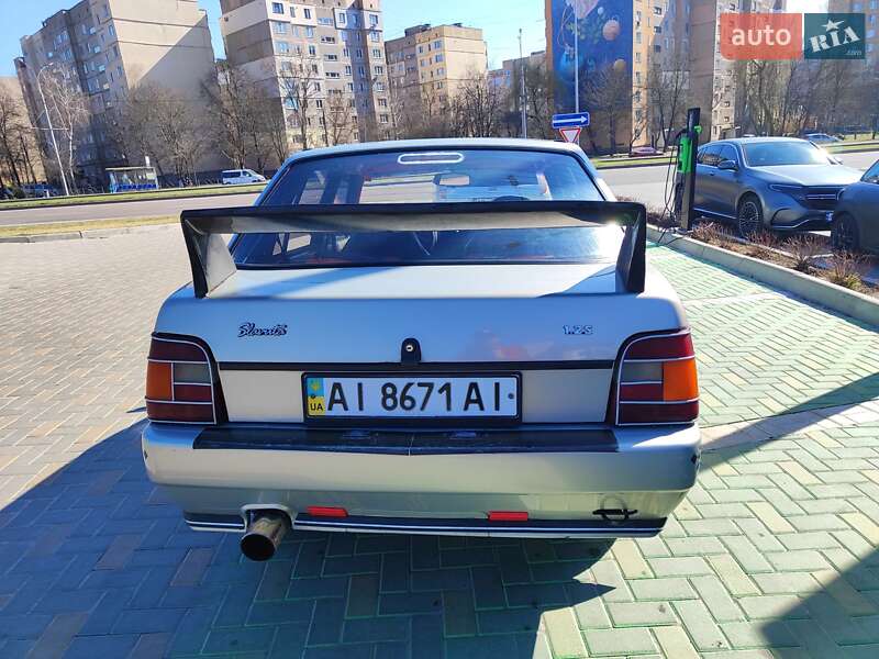 Лифтбек ЗАЗ 1103 Славута 2005 в Виннице