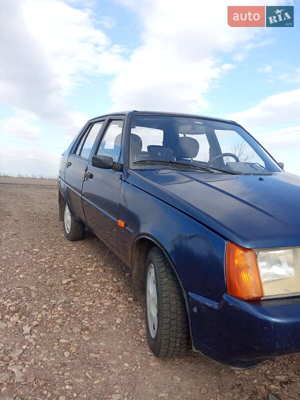 Лифтбек ЗАЗ 1103 Славута 2005 в Борзне
