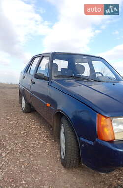 Лифтбек ЗАЗ 1103 Славута 2005 в 