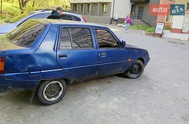Лифтбек ЗАЗ 1103 Славута 2005 в 