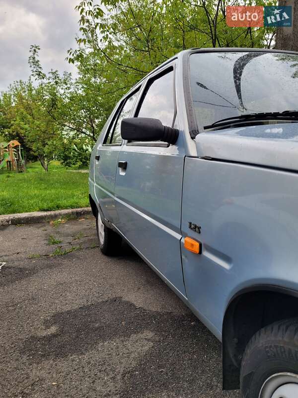 Лифтбек ЗАЗ 1103 Славута 2004 в Киеве