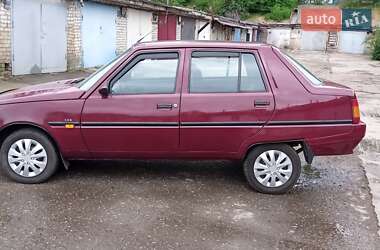 Лифтбек ЗАЗ 1103 Славута 2004 в 