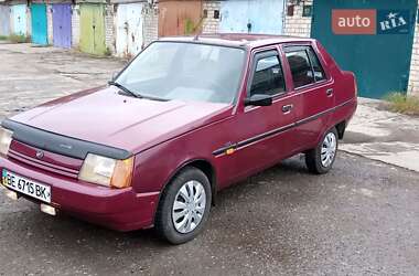 Лифтбек ЗАЗ 1103 Славута 2004 в 