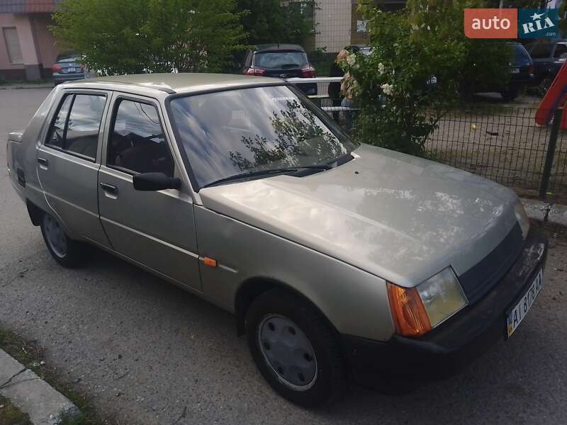 Лифтбек ЗАЗ 1103 Славута 2006 в 
