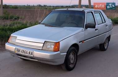 Ліфтбек ЗАЗ 1103 Славута 2003 в Здолбуніві