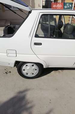 Лифтбек ЗАЗ 1103 Славута 2004 в 