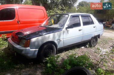 Ліфтбек ЗАЗ 1103 Славута 2004 в Києві