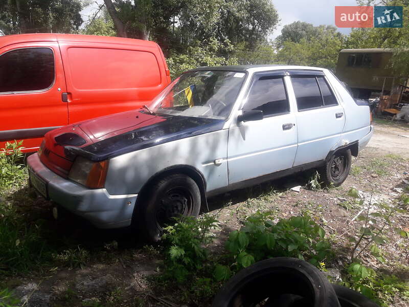 ЗАЗ 1103 Славута 2004