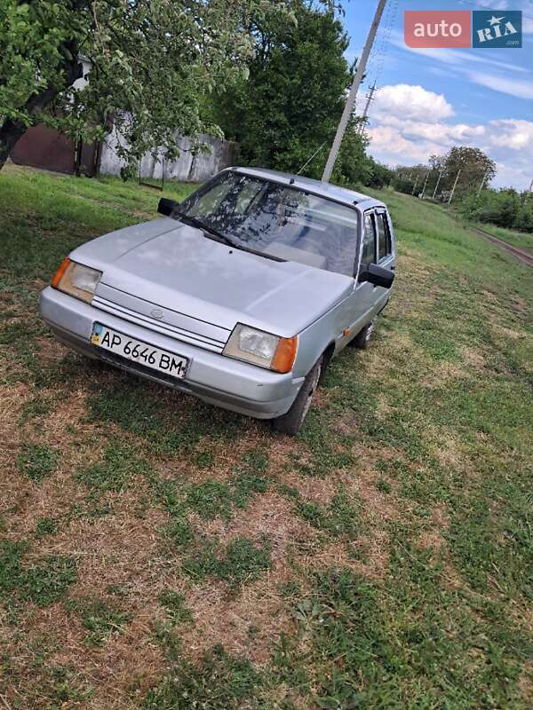 Лифтбек ЗАЗ 1103 Славута 2000 в 