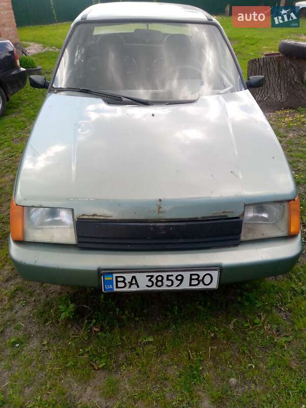 Лифтбек ЗАЗ 1103 Славута 2006 в 