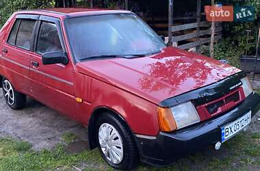 Лифтбек ЗАЗ 1103 Славута 2002 в 