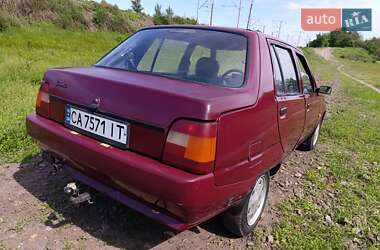 Лифтбек ЗАЗ 1103 Славута 2004 в 