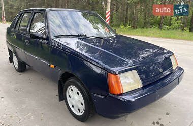 Ліфтбек ЗАЗ 1103 Славута 2008 в 