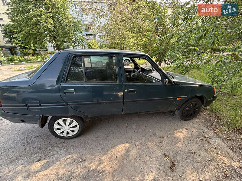 ЗАЗ 1103 Славута 2004