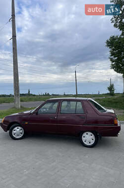 Лифтбек ЗАЗ 1103 Славута 2005 в 