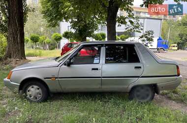 Лифтбек ЗАЗ 1103 Славута 2004 в 