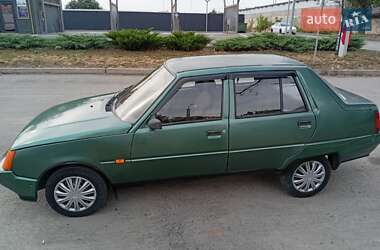 Лифтбек ЗАЗ 1103 Славута 2006 в Днепре