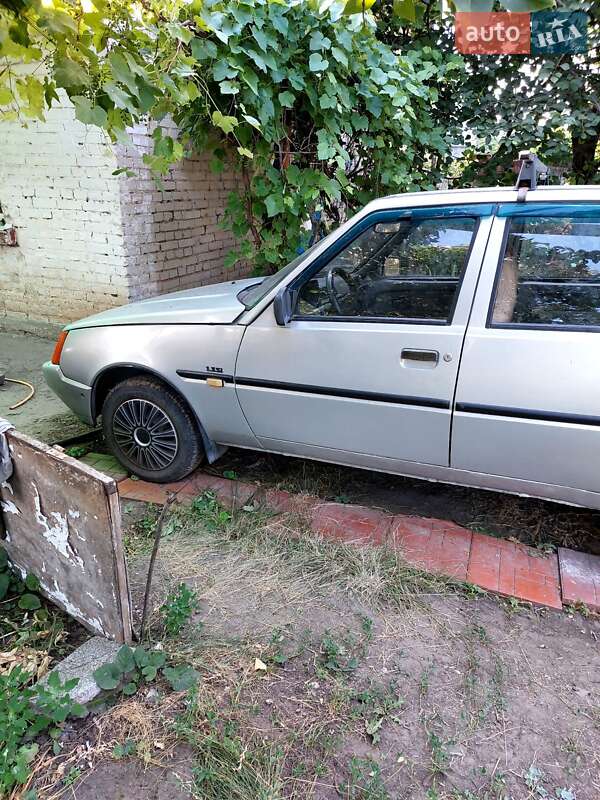 Ліфтбек ЗАЗ 1103 Славута 2008 в Запоріжжі