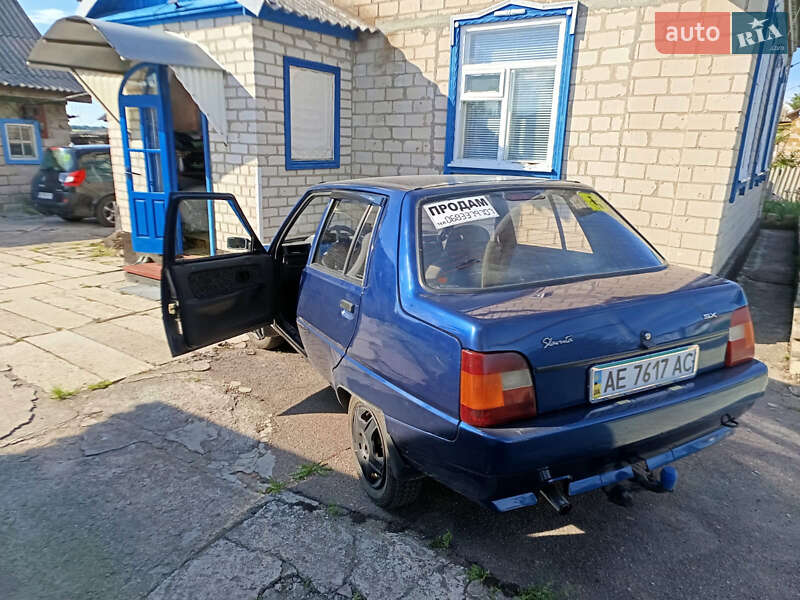 Лифтбек ЗАЗ 1103 Славута 2004 в Братском