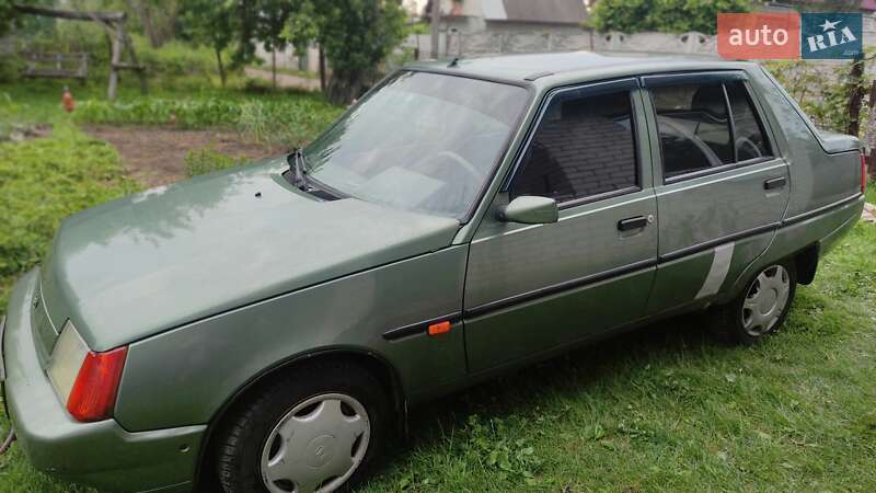 ЗАЗ 1103 Славута 2010