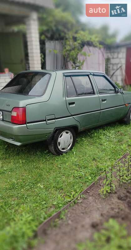 Лифтбек ЗАЗ 1103 Славута 2010 в Чернигове