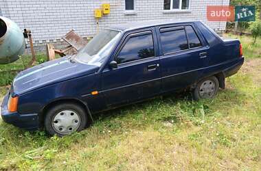 Лифтбек ЗАЗ 1103 Славута 2006 в Чернигове