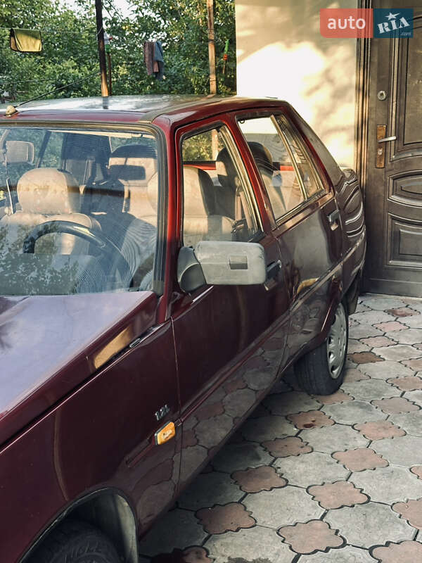 Лифтбек ЗАЗ 1103 Славута 2000 в Терновке