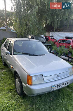 Лифтбек ЗАЗ 1103 Славута 2003 в Чернигове