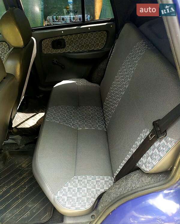 Лифтбек ЗАЗ 1103 Славута 2002 в Кривом Роге фото 4 Лифтбек ЗАЗ 1103 Славута 2002 в Кривом Роге