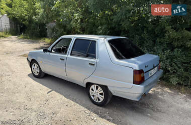 Лифтбек ЗАЗ 1103 Славута 2004 в 