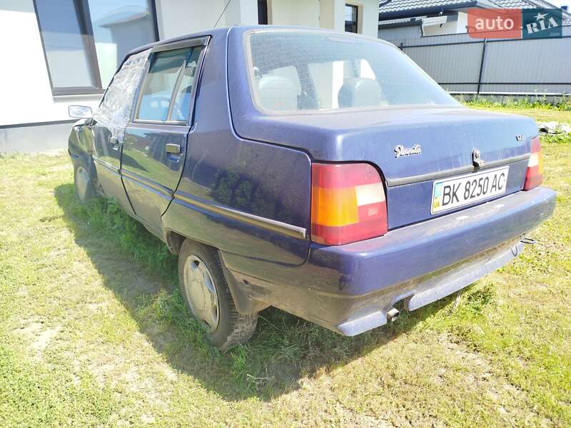 Лифтбек ЗАЗ 1103 Славута 2006 в Луцке фото 4 Лифтбек ЗАЗ 1103 Славута 2006 в Луцке