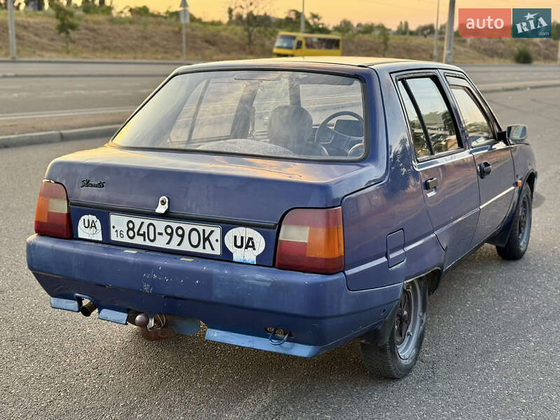 Лифтбек ЗАЗ 1103 Славута 2003 в Одессе