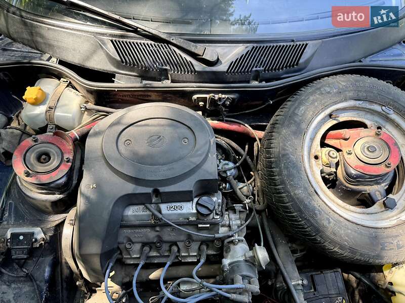 Лифтбек ЗАЗ 1103 Славута 2005 в Почаеве