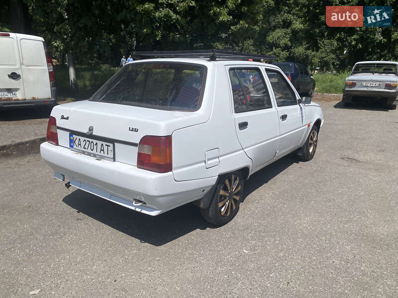 Лифтбек ЗАЗ 1103 Славута 2007 в Киеве
