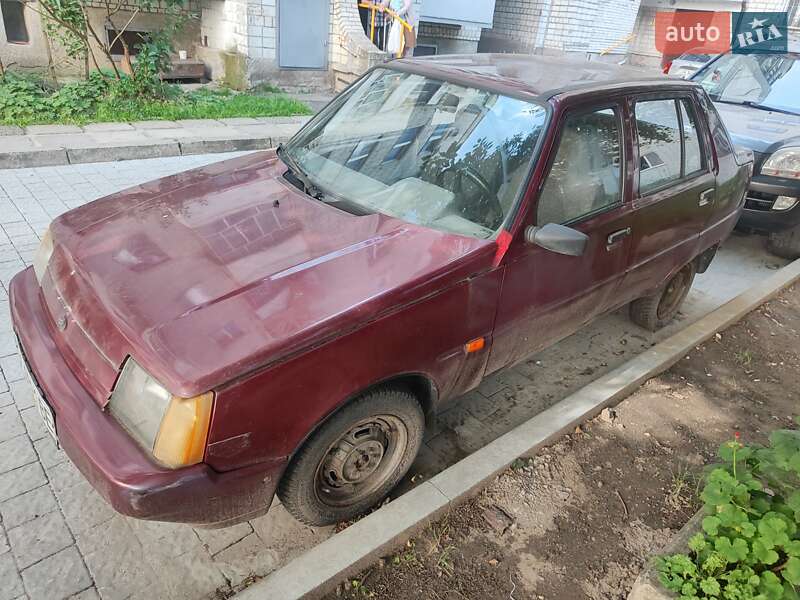 Лифтбек ЗАЗ 1103 Славута 2007 в Львове