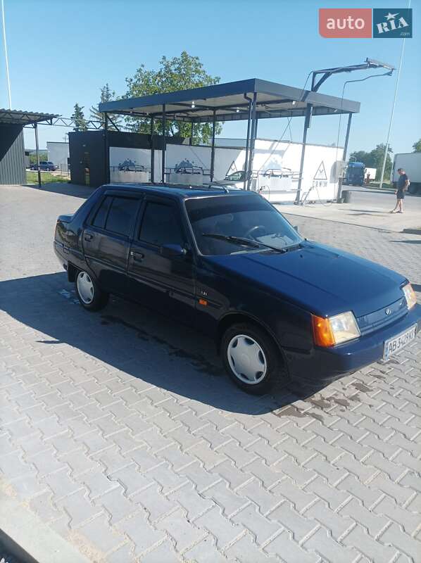 Лифтбек ЗАЗ 1103 Славута 2004 в Тульчине фото 3 Лифтбек ЗАЗ 1103 Славута 2004 в Тульчине