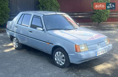 Ліфтбек ЗАЗ 1103 Славута 2004 в Києві